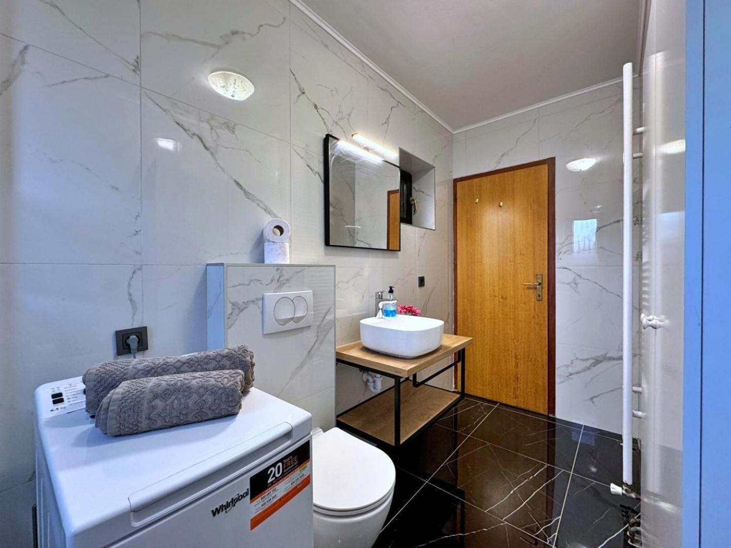 Apartments Katarina マリンスカ エクステリア 写真